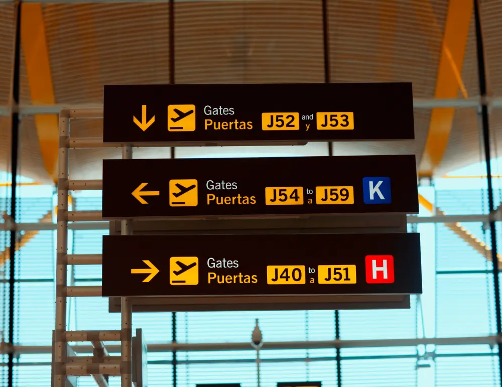 taxi-aeropuerto-salidas Taxi Barcelona 24 horas – Aeropuerto Barcelona, Girona, Tarragona